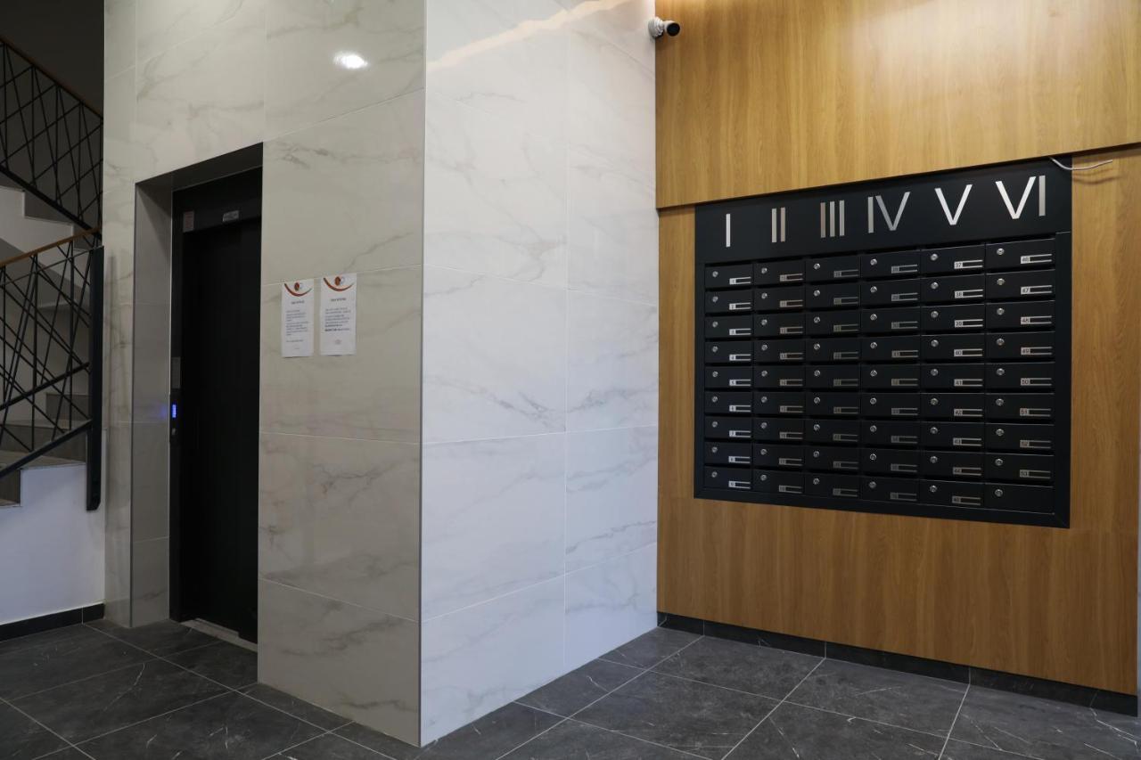 Apartment Promenada Avenija Novi Sad Luaran gambar