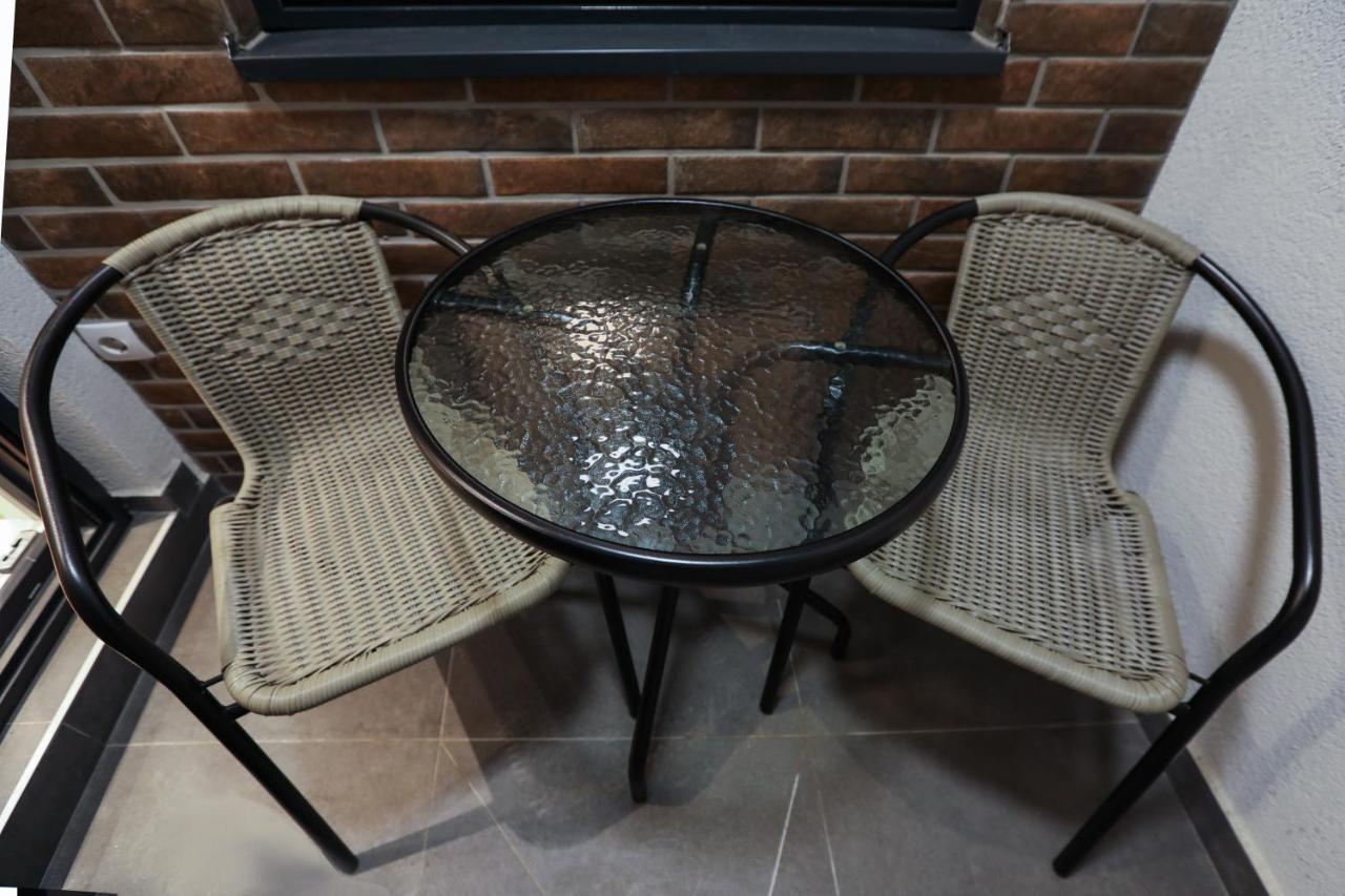 Apartment Promenada Avenija Novi Sad Luaran gambar